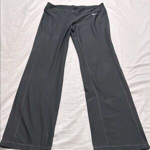 Nike Dri-Fit Be Strong Flared Training Pants AthleticWomen Sz Medium